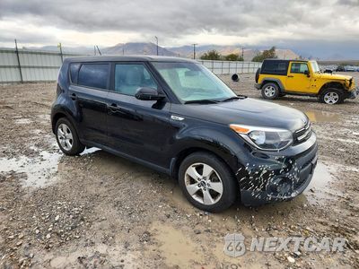 Czwarte zdjęcie samochodu z boku: 2017 KIA SOUL BASE VIN:KNDJN2A26H7882165 - miniatura