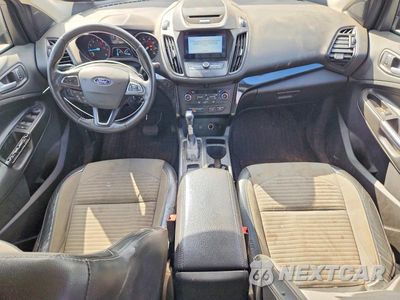 Zdjęcie 8 z 13 samochodu: 2017 FORD ESCAPE SE VIN:1FMCU9GDXHUD73965 - miniatura