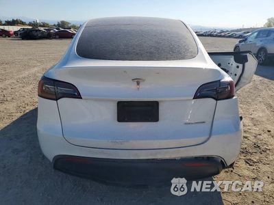 Zdjęcie 6 z 12 samochodu: 2023 TESLA MODEL Y VIN:7SAYGAEE1PF740194 - miniatura