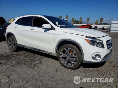 Czwarte zdjęcie samochodu z boku: 2020 MERCEDES-BENZ GLA 250 VIN:WDCTG4EB5LU028135 - miniatura