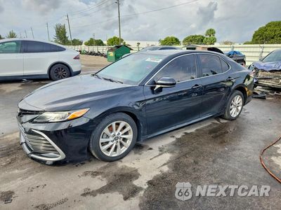 2021 TOYOTA CAMRY LE 4T1C11AK0MU435949 - główne zdjęcie licytacji z USA - miniatura