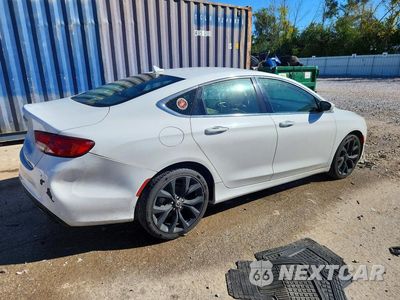 Trzecie zdjęcie samochodu z tyłu: 2015 CHRYSLER 200 C VIN:1C3CCCCG1FN501803 - miniatura