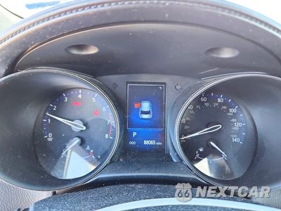 Zdjęcie 9 z 12 samochodu: 2018 TOYOTA C-HR XLE VIN:NMTKHMBX0JR006266 - miniatura