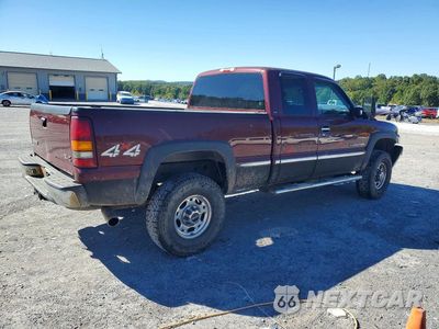 Trzecie zdjęcie samochodu z tyłu: 2002 GMC SIERRA K2500 HEAVY DUTY VIN:1GTHK29U42E124213 - miniatura