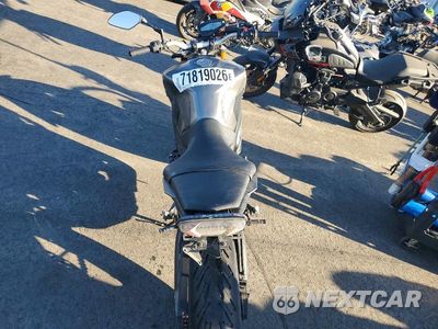 Zdjęcie 6 z 9 samochodu: 2015 YAMAHA FZ09 C VIN:JYARN33Y7FA001978 - miniatura