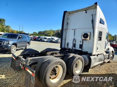 Trzecie zdjęcie samochodu z tyłu: 2020 KENWORTH CONSTRUCTI - SEMI TRUCK VIN:1XKYDP9X3LJ360474 - miniatura