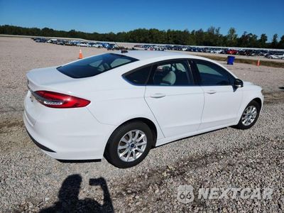 Trzecie zdjęcie samochodu z tyłu: 2017 FORD FUSION S VIN:3FA6P0G7XHR387733 - miniatura