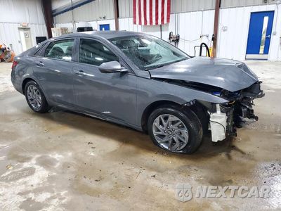 Czwarte zdjęcie samochodu z boku: 2024 HYUNDAI ELANTRA SEL VIN:KMHLM4DG2RU663734 - miniatura