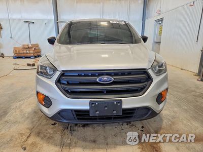 Piąte zdjęcie samochodu w środku: 2017 FORD ESCAPE S VIN:1FMCU0F73HUB52750 - miniatura