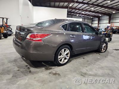 Trzecie zdjęcie samochodu z tyłu: 2015 NISSAN ALTIMA 2.5 SV VIN:1N4AL3AP1FC232936 - miniatura
