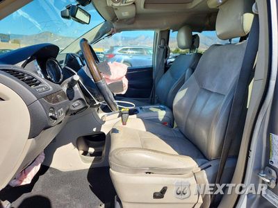 Zdjęcie 7 z 14 samochodu: 2014 CHRYSLER TOWN & COUNTRY LIMITED VIN:2C4RC1GG1ER178102 - miniatura