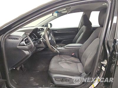Zdjęcie 7 z 14 samochodu: 2018 TOYOTA CAMRY LE VIN:4T1B11HK7JU107117 - miniatura