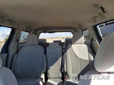 Zdjęcie 10 z 13 samochodu: 2011 TOYOTA SIENNA LE VIN:5TDKK3DC4BS134972 - miniatura
