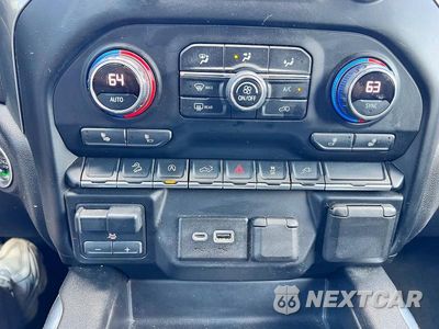 Zdjęcie 11 z 12 samochodu: 2020 CHEVROLET SILVERADO K1500 RST VIN:3GCUYEET3LG186031 - miniatura
