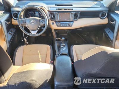 Zdjęcie 8 z 13 samochodu: 2017 TOYOTA RAV4 XLE VIN:2T3RFREV3HW599532 - miniatura
