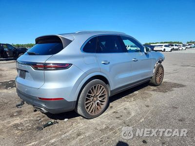 Trzecie zdjęcie samochodu z tyłu: 2023 PORSCHE CAYENNE BASE VIN:WP1AA2AY9PDA10951 - miniatura