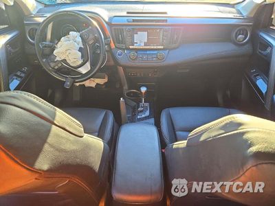Zdjęcie 8 z 13 samochodu: 2018 TOYOTA RAV4 HV LIMITED VIN:JTMDJREV1JD242667 - miniatura