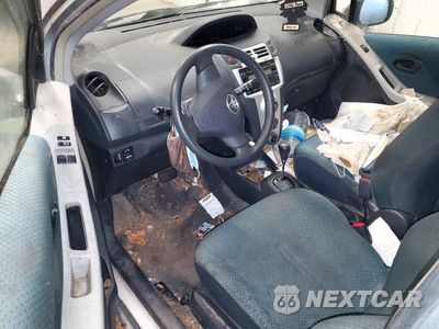 Zdjęcie 8 z 12 samochodu: 2007 TOYOTA YARIS BASE VIN:JTDJT923575032849 - miniatura