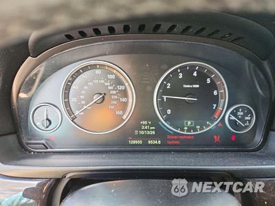 Zdjęcie 9 z 12 samochodu: 2014 BMW 528 I VIN:WBA5A5C53ED501355 - miniatura