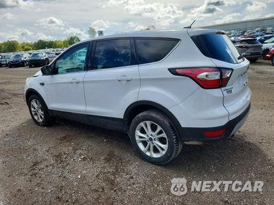 Drugie zdjęcie samochodu z przodu: 2017 FORD ESCAPE SE VIN:1FMCU9GD8HUD43704 - miniatura