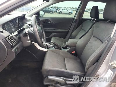 Zdjęcie 7 z 12 samochodu: 2017 HONDA ACCORD LX VIN:1HGCR2F36HA237390 - miniatura
