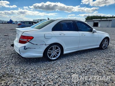 Trzecie zdjęcie samochodu z tyłu: 2013 MERCEDES-BENZ C 250 VIN:WDDGF4HB2DA830253 - miniatura