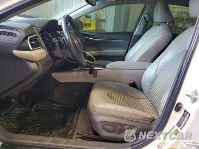 Zdjęcie 7 z 12 samochodu: 2018 TOYOTA CAMRY SE VIN:4T1B11HK5JU055051 - miniatura