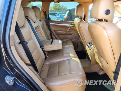 Zdjęcie 12 z 14 samochodu: 2008 PORSCHE CAYENNE VIN:WP1AA29P98LA14744 - miniatura