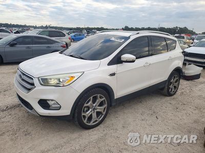 2017 FORD ESCAPE TITANIUM 1FMCU0J94HUA45750 - główne zdjęcie licytacji z USA - miniatura
