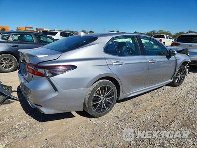Trzecie zdjęcie samochodu z tyłu: 2024 TOYOTA CAMRY SE VIN:4T1G11AKXRU891403 - miniatura