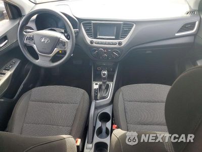 Zdjęcie 8 z 12 samochodu: 2019 HYUNDAI ACCENT SE VIN:3KPC24A31KE088641 - miniatura