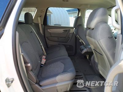 Zdjęcie 11 z 13 samochodu: 2017 CHEVROLET TRAVERSE LS VIN:1GNKRFED0HJ153617 - miniatura