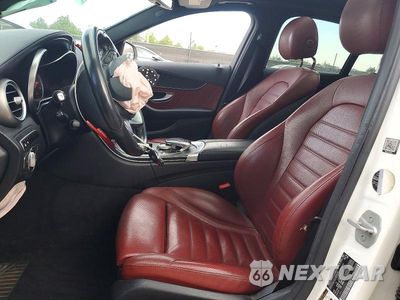 Zdjęcie 7 z 12 samochodu: 2016 MERCEDES-BENZ C 300 4MATIC VIN:55SWF4KB2GU155626 - miniatura