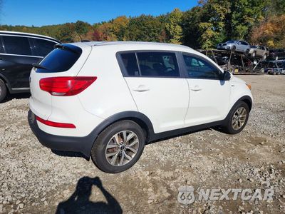 Trzecie zdjęcie samochodu z tyłu: 2016 KIA SPORTAGE LX VIN:KNDPBCAC4G7812762 - miniatura