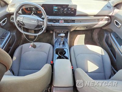 Zdjęcie 8 z 12 samochodu: 2025 KIA K4 LXS VIN:3KPFT4DE7SE054100 - miniatura