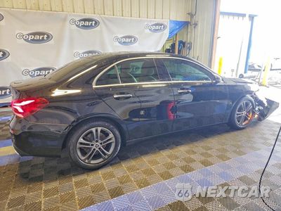 Trzecie zdjęcie samochodu z tyłu: 2020 MERCEDES-BENZ A 220 4MATIC VIN:W1K3G4FB2LJ210645 - miniatura