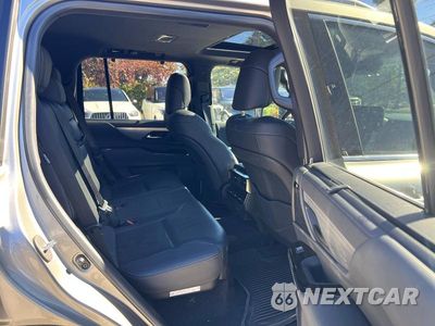 Zdjęcie 6 z 10 samochodu: 2023 LEXUS LX 600 F SPORT HANDLING VIN:JTJMB7CX2P4030484 - miniatura