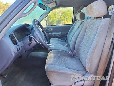 Zdjęcie 7 z 12 samochodu: 2002 TOYOTA TUNDRA SR5 V8 VIN:5TBBT44182S287607 - miniatura