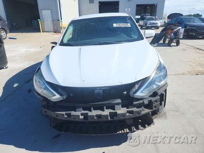 Piąte zdjęcie samochodu w środku: 2018 NISSAN SENTRA S VIN:3N1AB7AP9JY318454 - miniatura