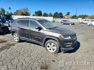 Czwarte zdjęcie samochodu z boku: 2020 JEEP COMPASS LATITUDE VIN:3C4NJDBB4LT131982 - miniatura