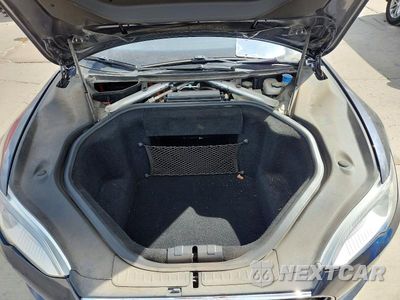 Zdjęcie 11 z 12 samochodu: 2016 TESLA MODEL S VIN:5YJSA1E10GF133480 - miniatura