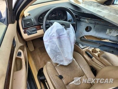 Zdjęcie 8 z 12 samochodu: 2004 BMW 325 I VIN:WBAEV33464KR34775 - miniatura