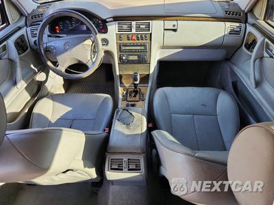 Zdjęcie 8 z 12 samochodu: 2002 MERCEDES-BENZ E 320 VIN:WDBJF65J32B485635 - miniatura