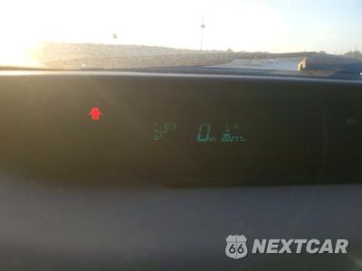 Zdjęcie 9 z 12 samochodu: 2009 TOYOTA PRIUS TOURING VIN:JTDKB20U097853584 - miniatura
