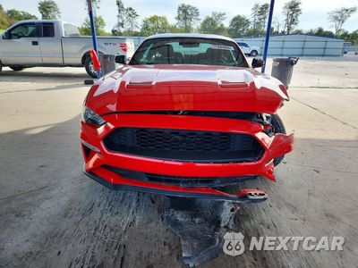 Piąte zdjęcie samochodu w środku: 2021 FORD MUSTANG VIN:1FA6P8TH7M5110676 - miniatura