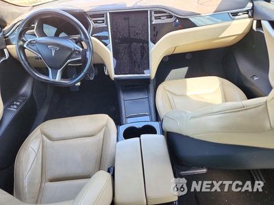 Zdjęcie 9 z 14 samochodu: 2016 TESLA MODEL S VIN:5YJSA1E16GF129160 - miniatura