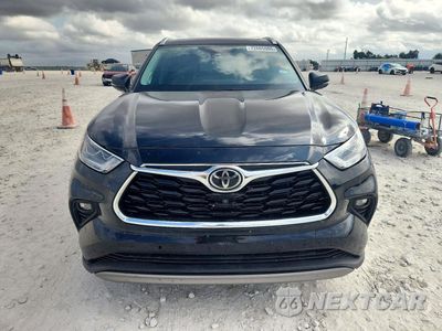 Piąte zdjęcie samochodu w środku: 2021 TOYOTA HIGHLANDER PLATINUM VIN:5TDFZRAHXMS082394 - miniatura