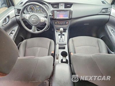 Zdjęcie 8 z 12 samochodu: 2019 NISSAN SENTRA S VIN:3N1AB7AP7KY454034 - miniatura
