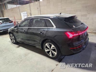 Drugie zdjęcie samochodu z przodu: 2024 AUDI Q8 E-TRON PREMIUM PLUS VIN:WA15AAGE1RB042781 - miniatura
