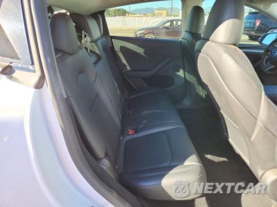 Zdjęcie 10 z 12 samochodu: 2023 TESLA MODEL Y VIN:7SAYGDEE0PA137770 - miniatura
